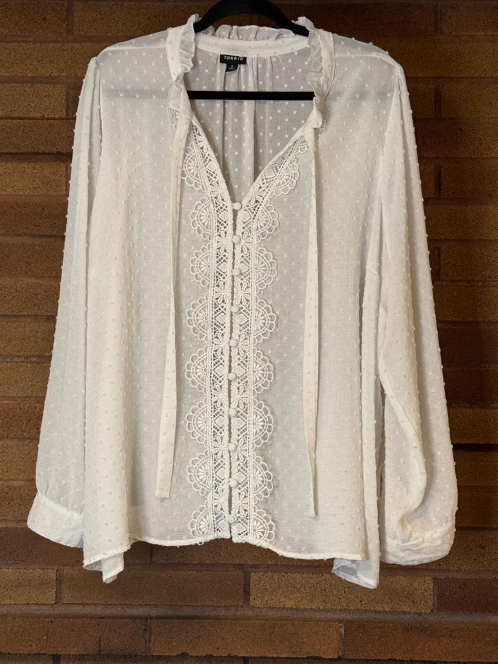 TORRID White Swiss Dot Lace-Trim Peasant Blouse